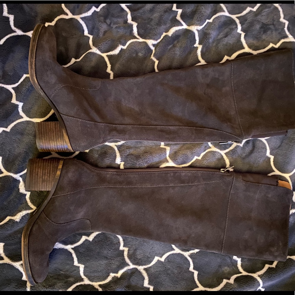 Knee high lucky brand boots